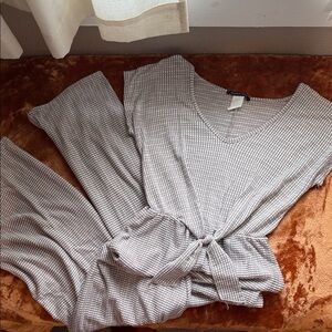 Women's Gray V-Neck Jumpsuit